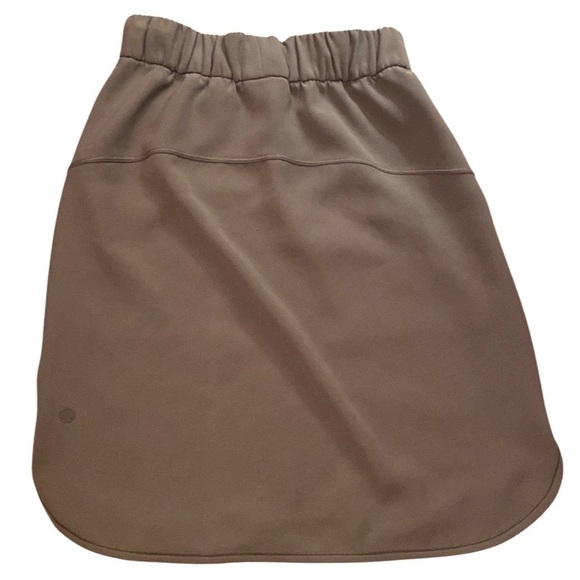 Lululemon Grey Sage On The Fly Skirt *Woven sz 2 EUC Army Olive Green - Picture 8 of 11